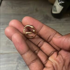 Elegant Gold Ring